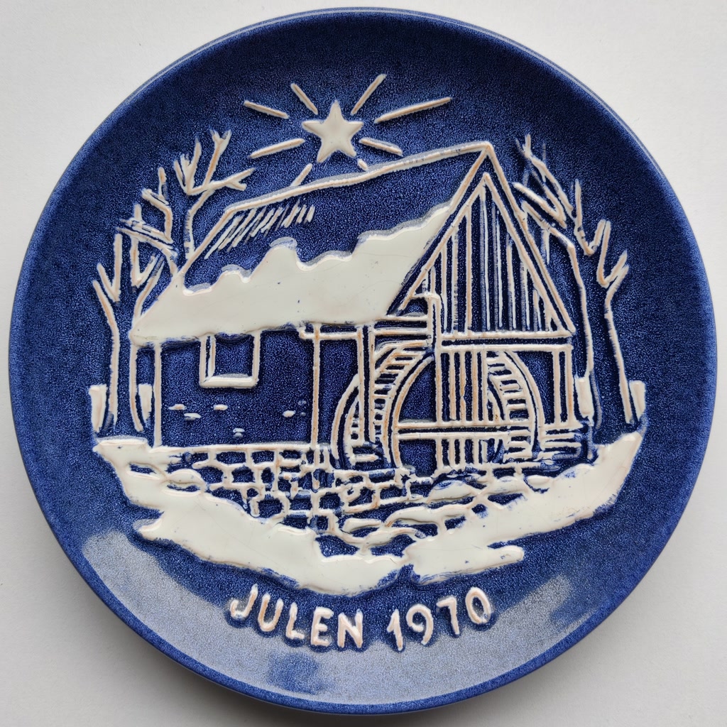 Johgus juleplatte 1970: Vandmølle ved slusegård